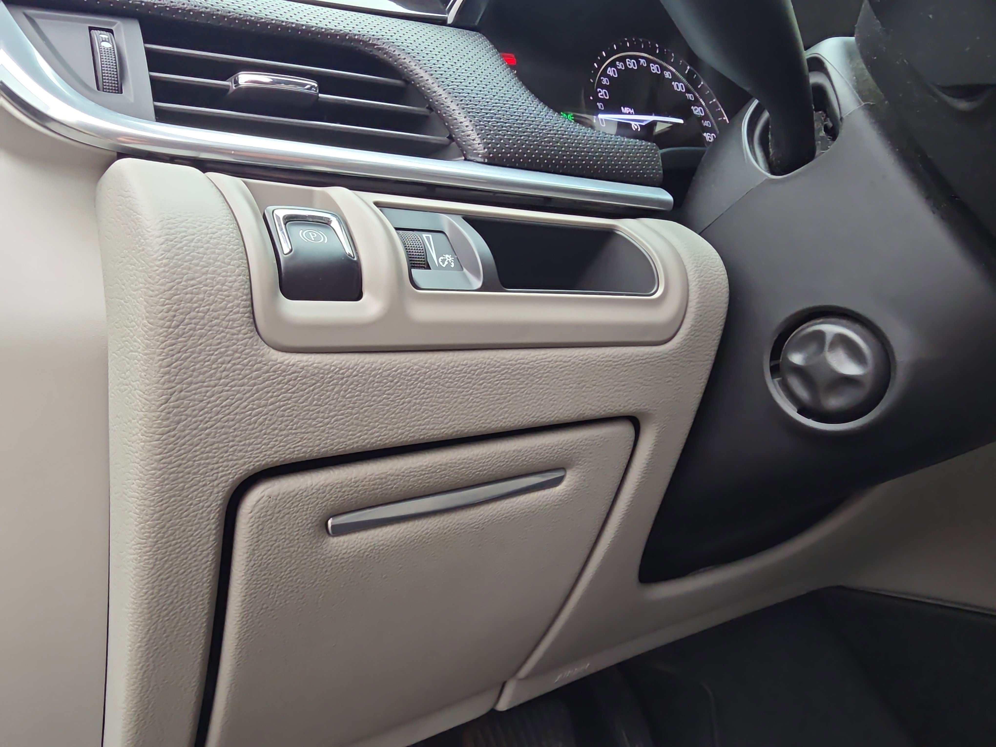 Used 2017 Cadillac XTS Luxury w/ Driver Awareness Package image 17