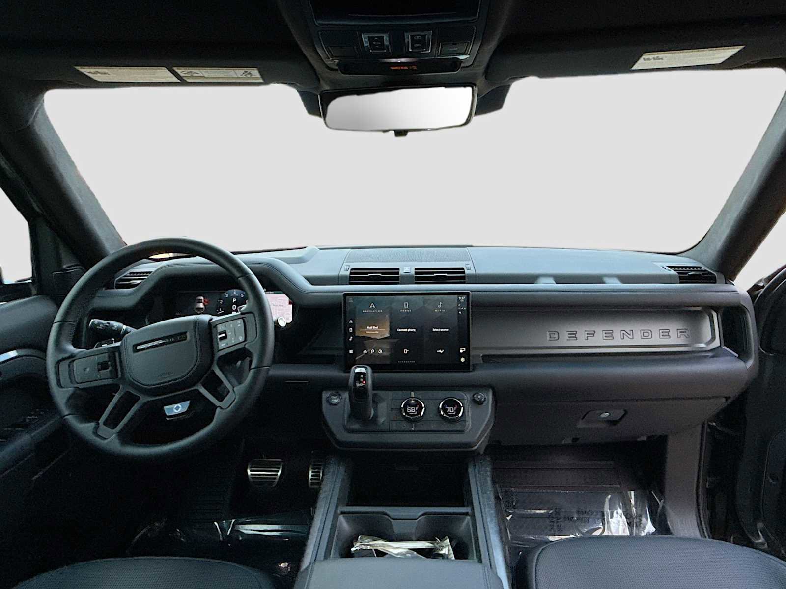 Used 2025 Land Rover Defender 110 AWD/4WD image 9
