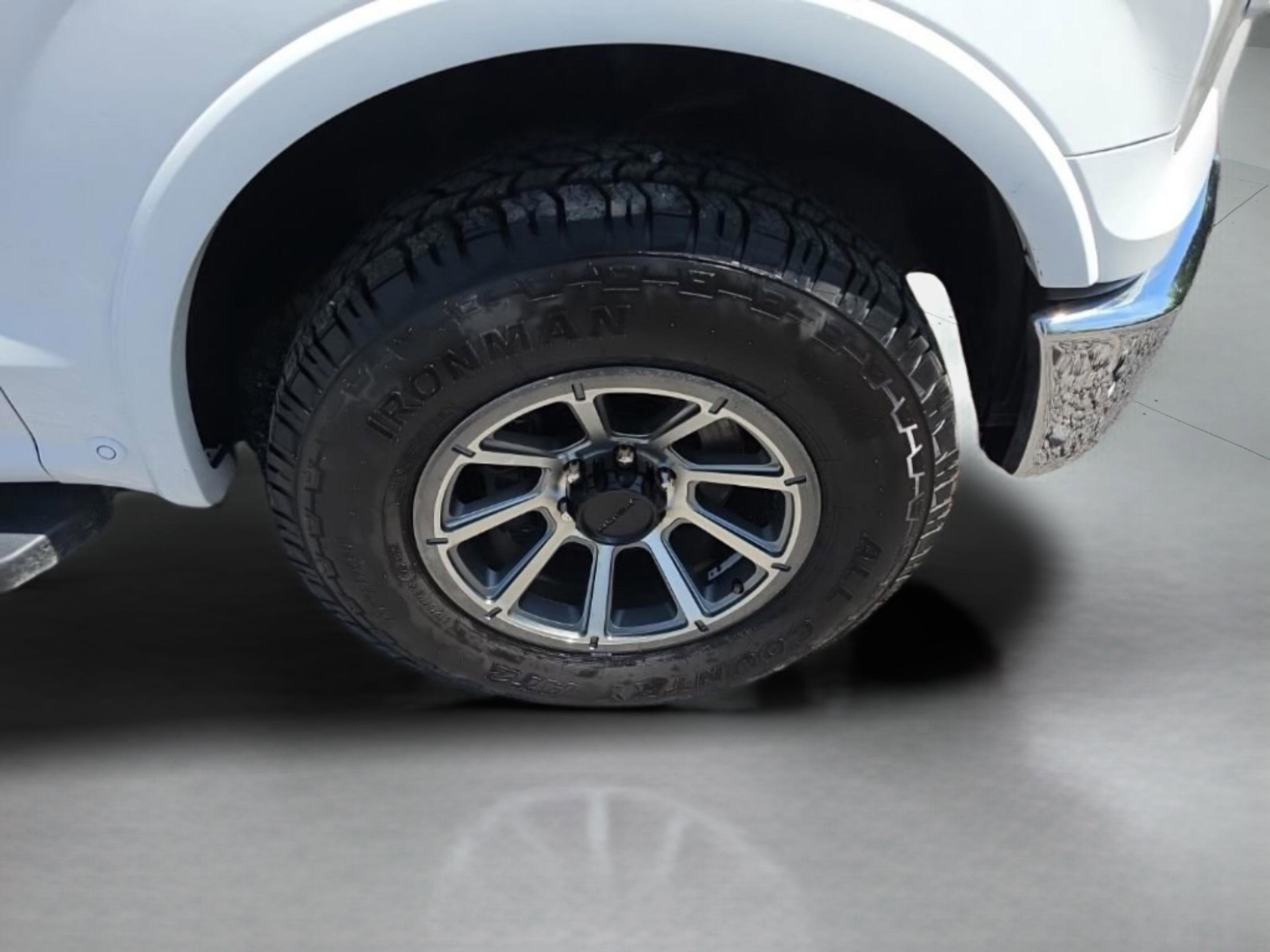 Used 2016 Ford F150 Lariat w/ Equipment Group 502A Luxury image 33