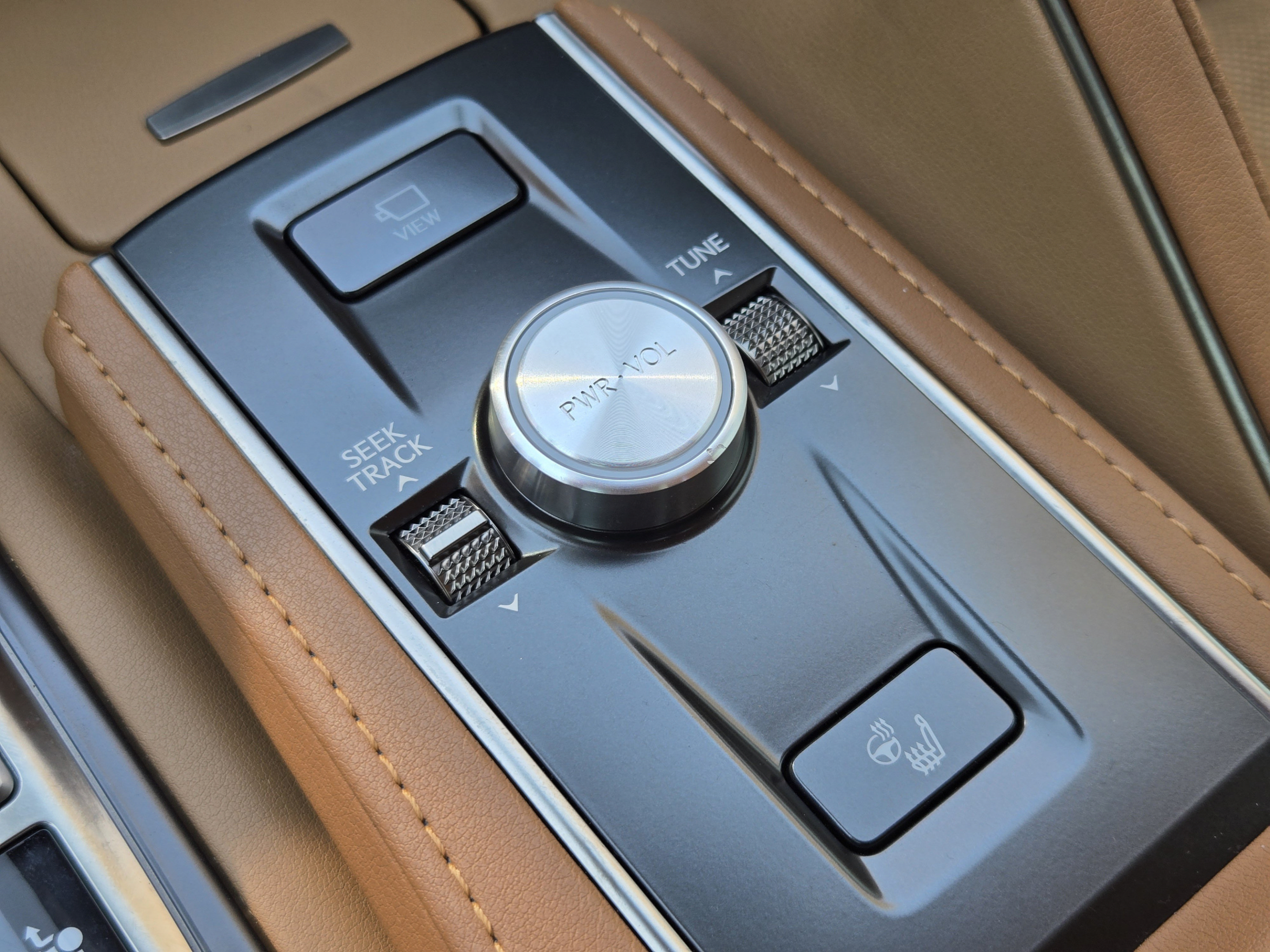 Certified 2024 Lexus LC 500 Coupe w/ Dynamic Handling Package RWD image 18