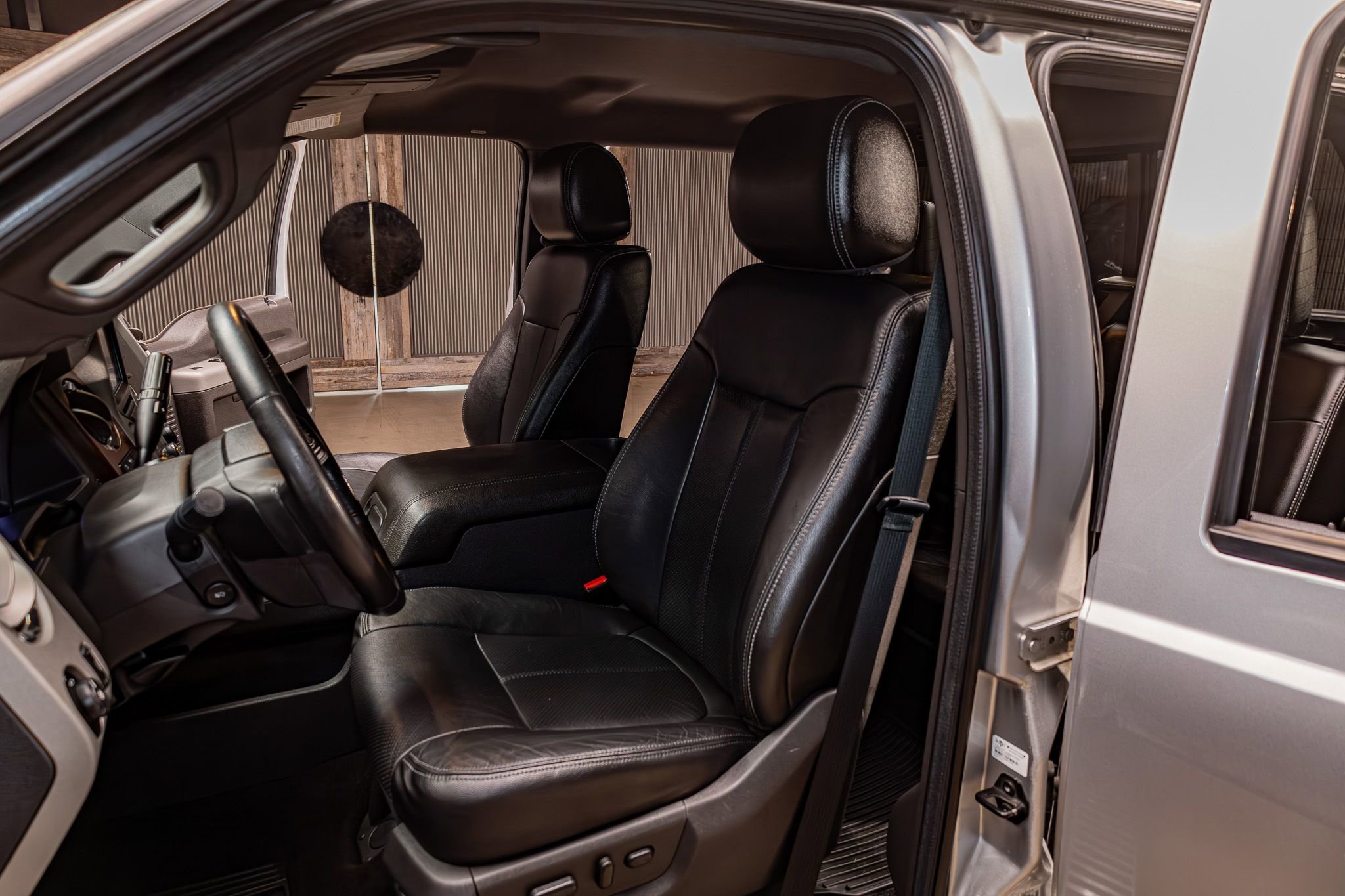 Used 2013 Ford F250 Lariat w/ Chrome Pkg image 19