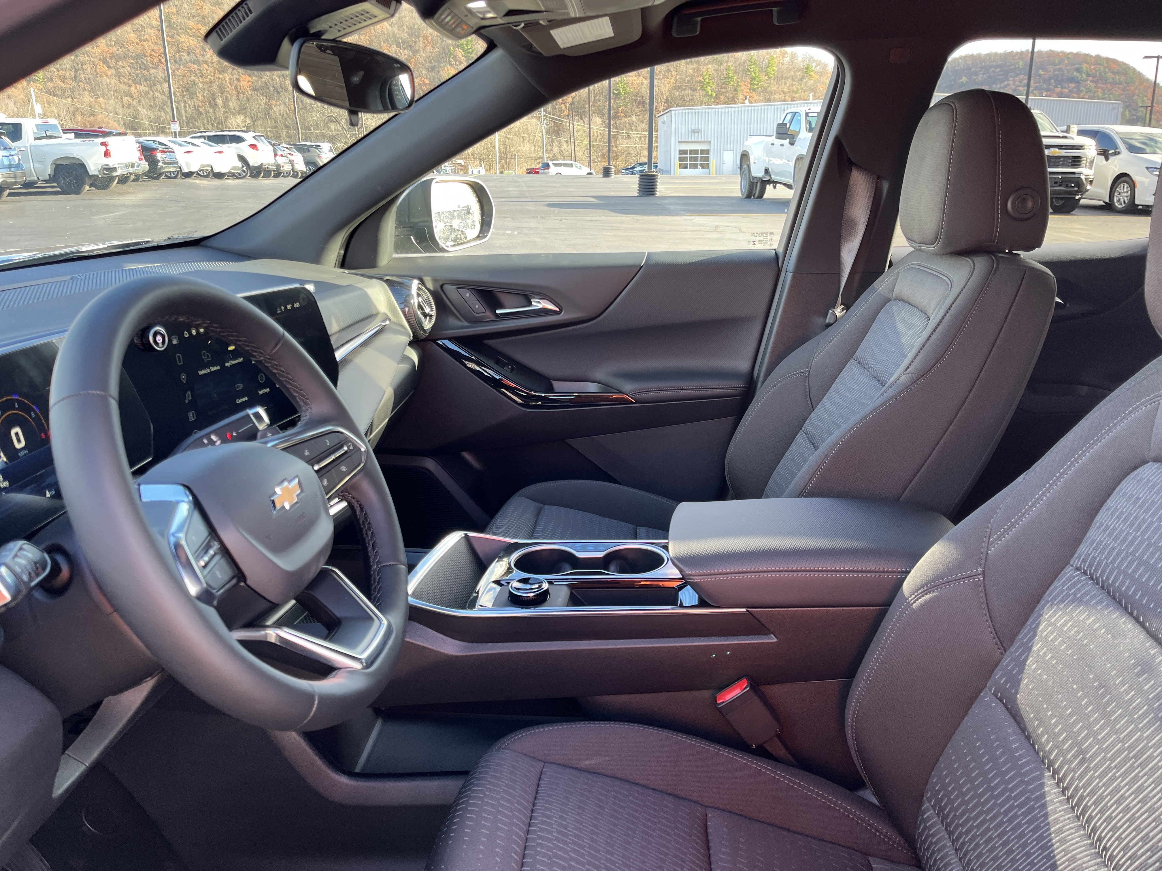 New 2026 Chevrolet Equinox LT image 43