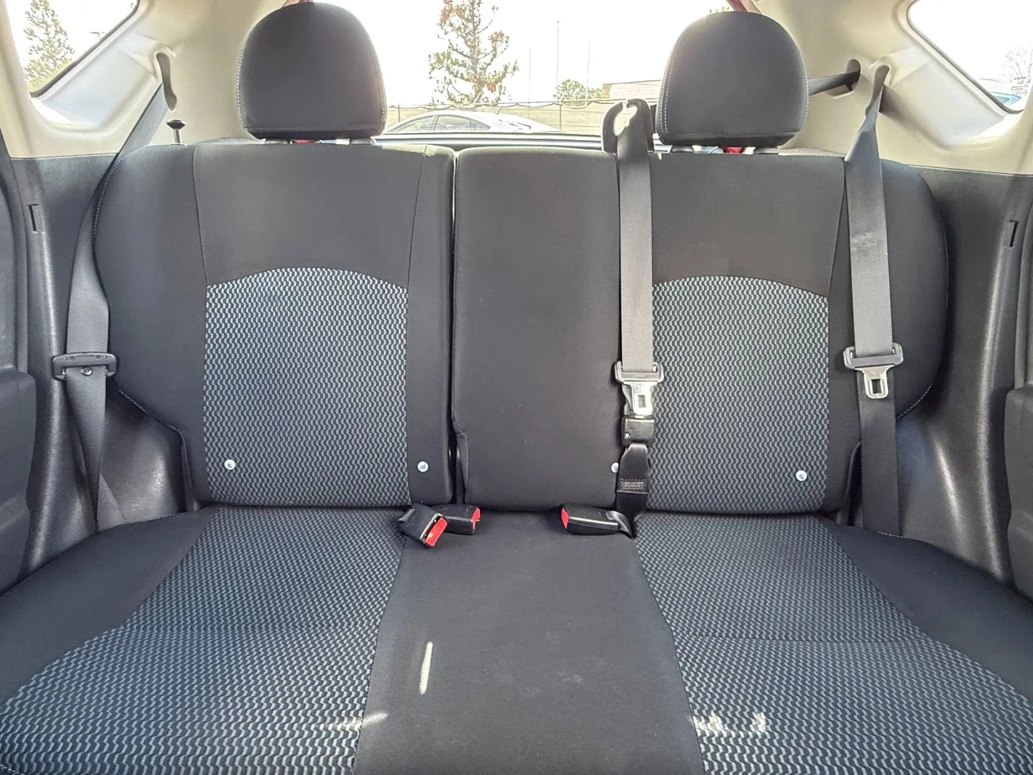 Used 2014 Nissan Versa Note SV image 22