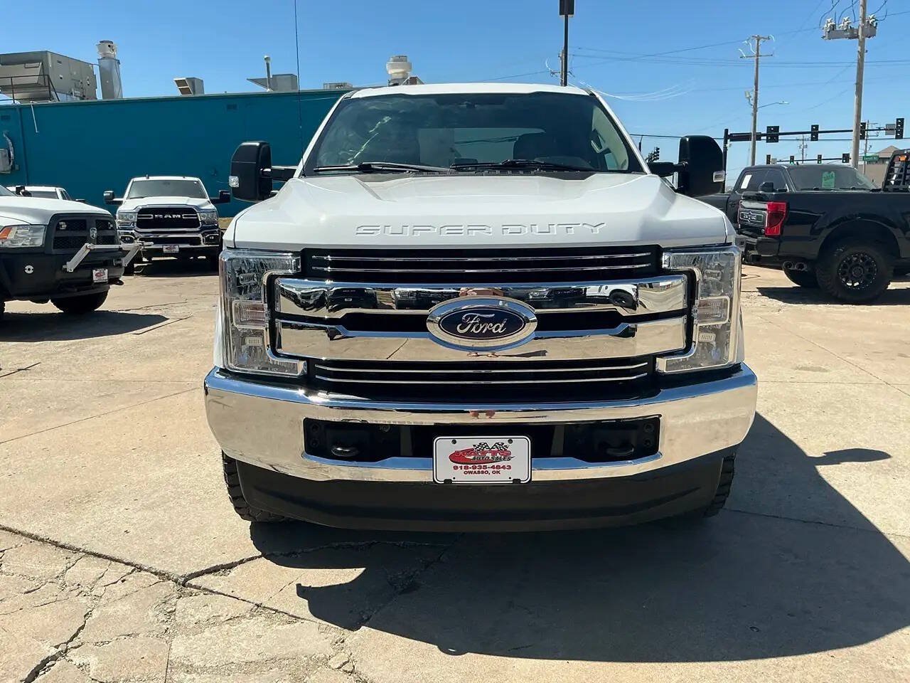 Used 2019 Ford F250 XLT AWD/4WD image 4