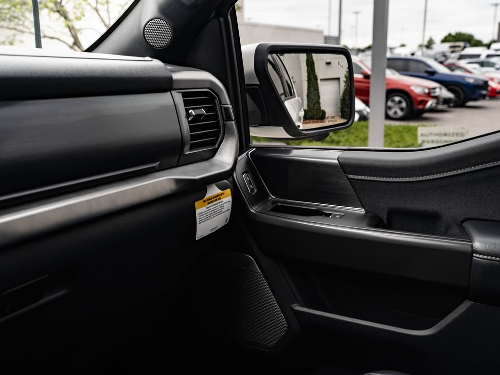 Used 2024 Ford F150 Lariat AWD/4WD image 39