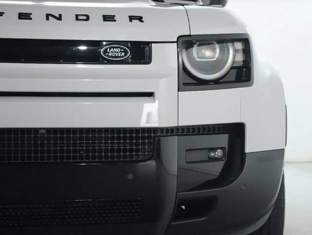 Used 2026 Land Rover Defender 110 S AWD/4WD image 43