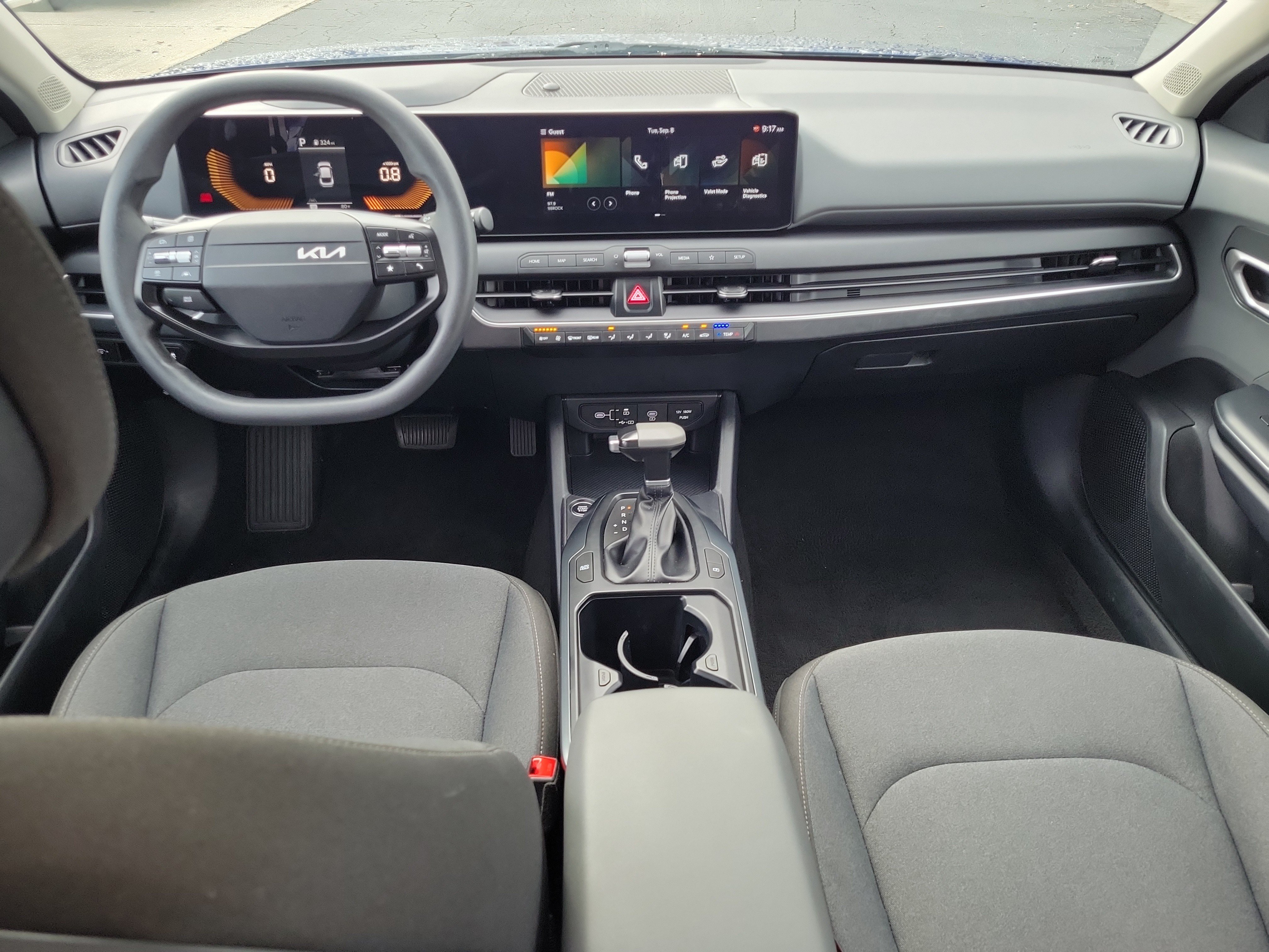 Used 2025 Kia K4 FWD image 13