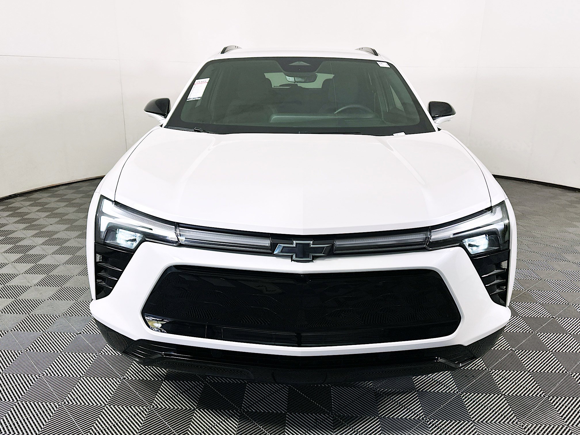 Used 2024 Chevrolet Blazer EV RS image 8