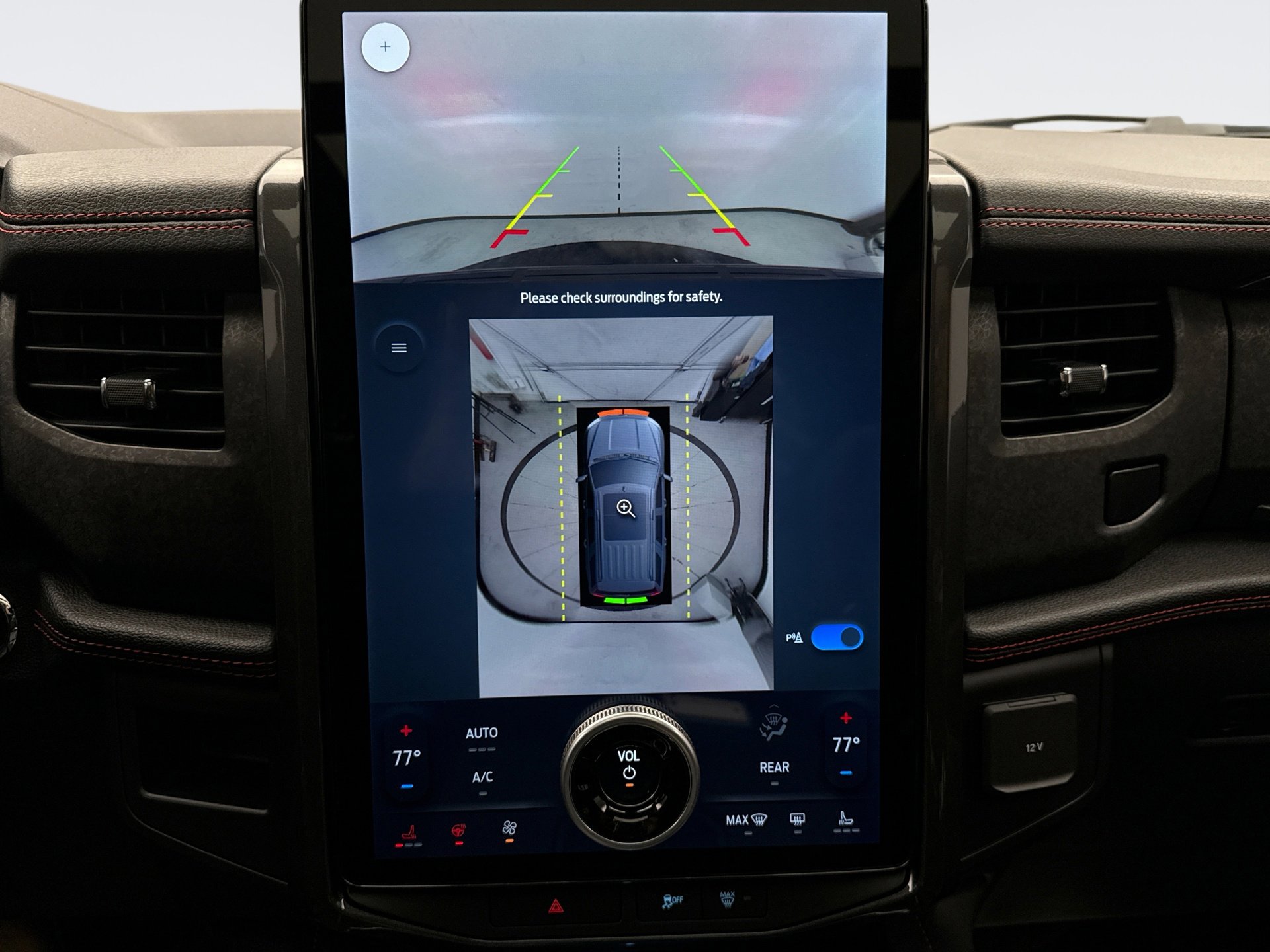 Used 2022 Ford Expedition Max Limited image 16