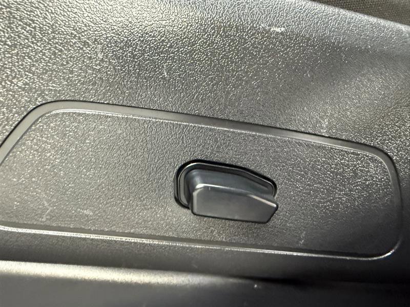 Used 2015 Jeep Compass High Altitude image 30