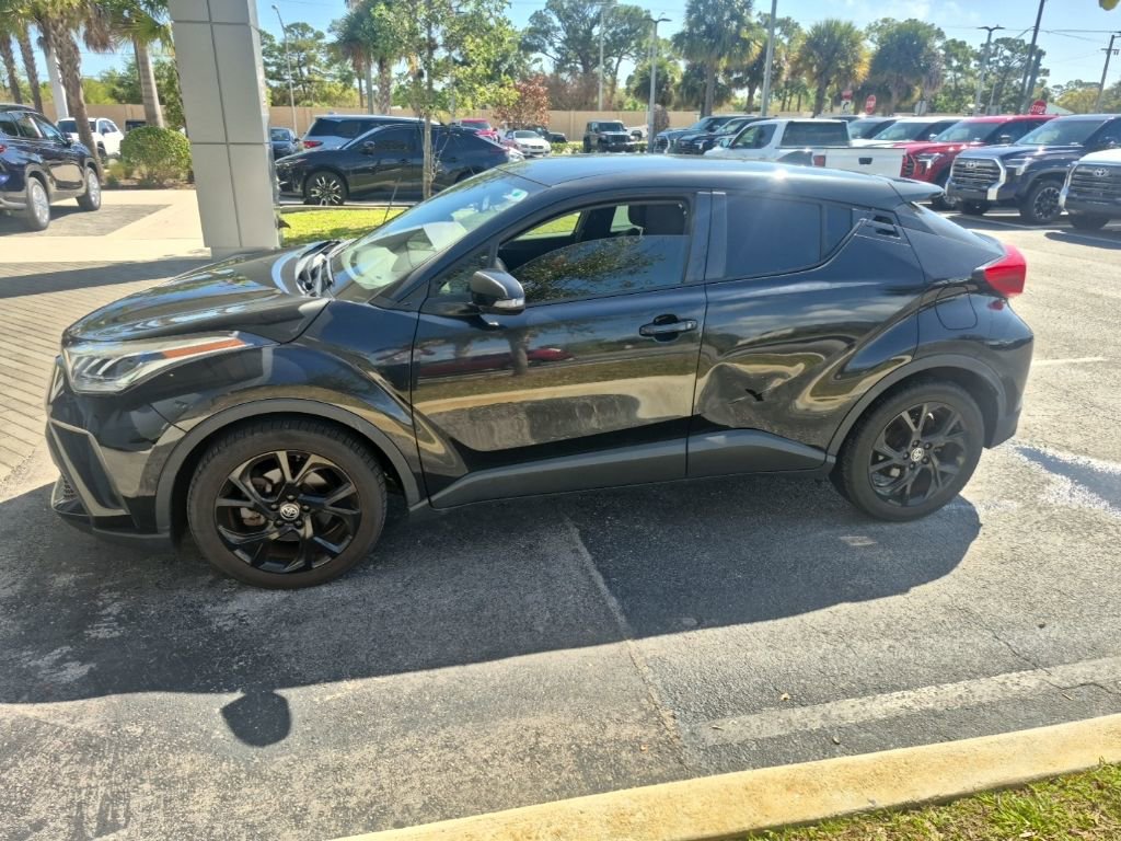 Used 2021 Toyota C-HR Nightshade image 11
