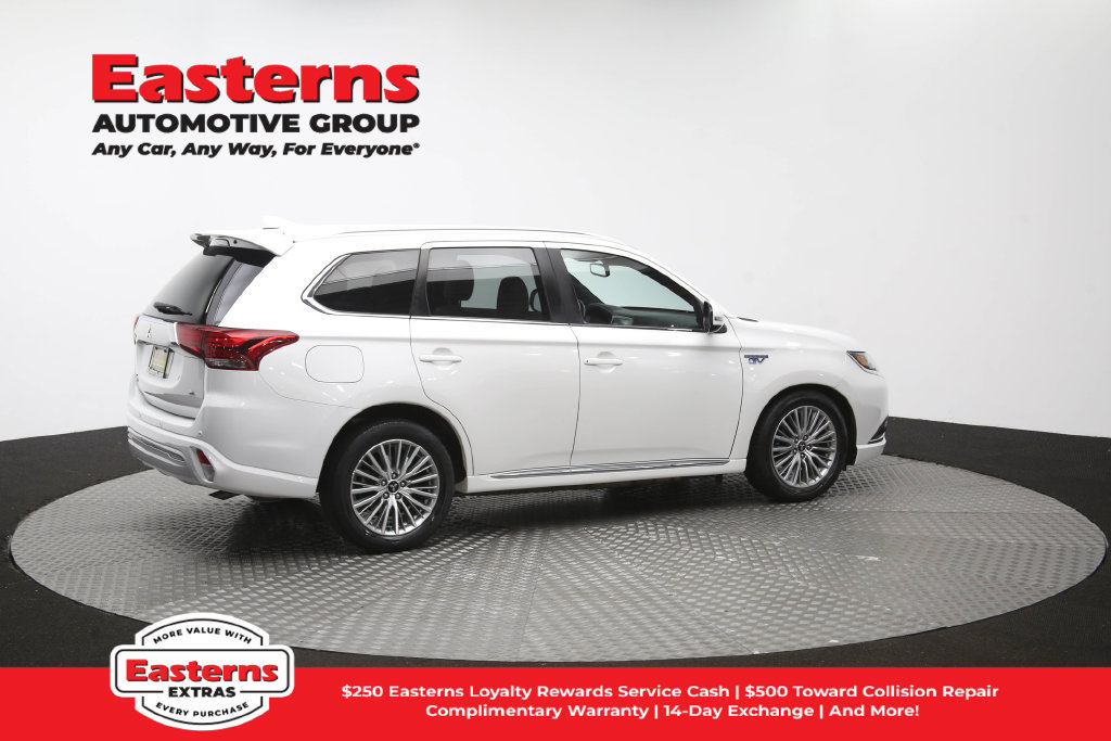 Used 2020 Mitsubishi Outlander SEL AWD/4WD image 43