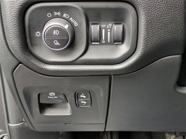 New 2026 RAM 1500 4x4 Crew Cab image 13
