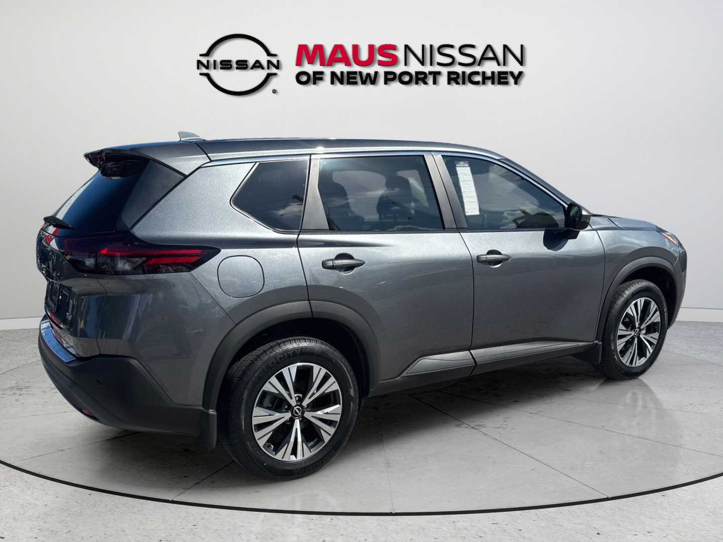 Certified 2022 Nissan Rogue SV FWD image 12