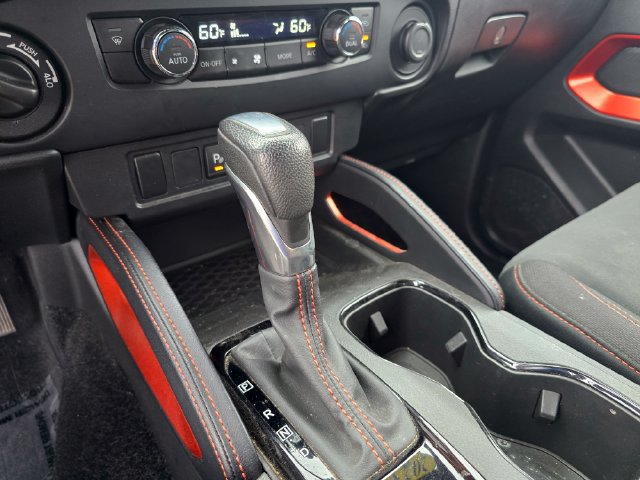 Used 2023 Nissan Frontier PRO-4X w/ Technology Package AWD/4WD image 19