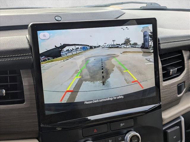 Used 2022 Ford Expedition Limited image 13