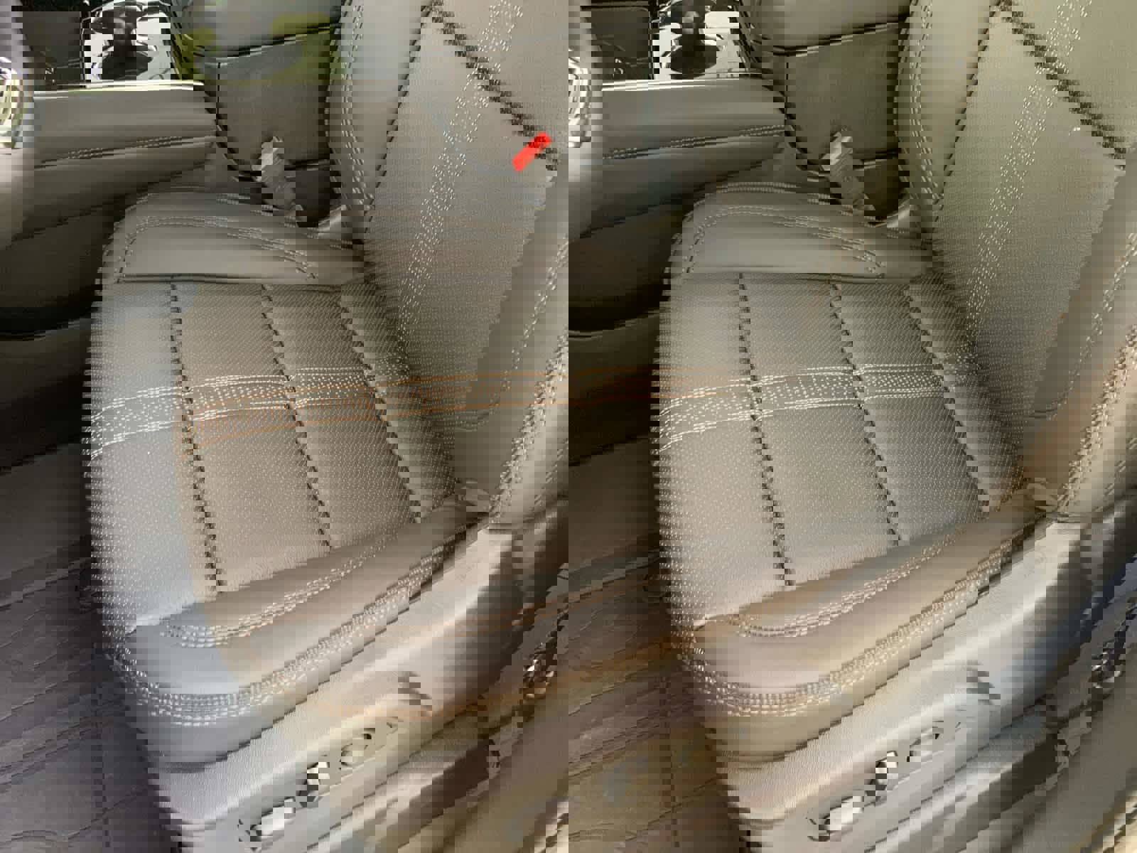 New 2026 Chevrolet Suburban High Country w/ LPO, Illumination Package image 46