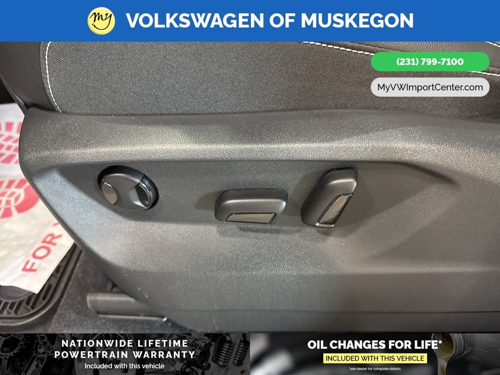 New 2026 Volkswagen Atlas SE image 11