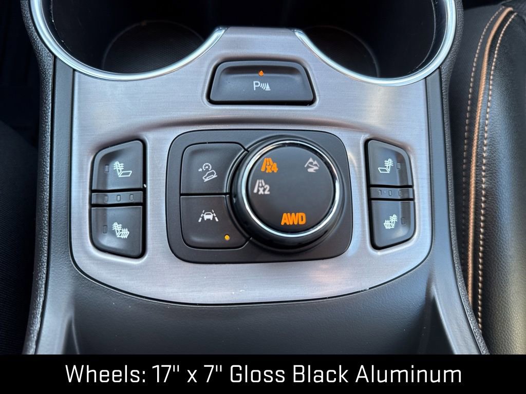 Used 2023 GMC Terrain AT4 w/ Infotainment Package II image 32