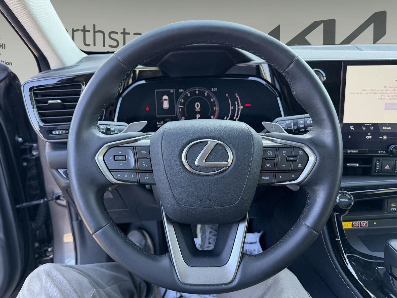 Used 2023 Lexus NX 250 FWD image 11