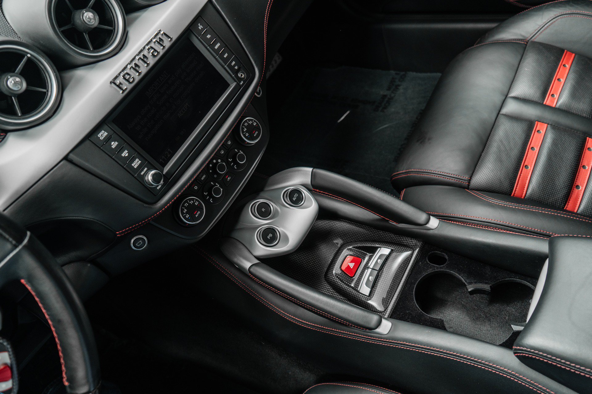 Used 2014 Ferrari FF AWD/4WD image 27