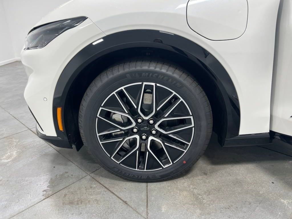 Used 2024 Ford Mustang Mach-E Premium image 12