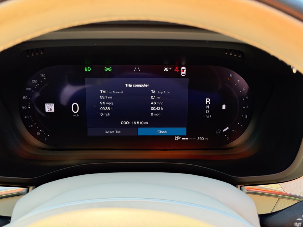 Certified 2026 Volvo XC60 B5 Ultra AWD/4WD image 15