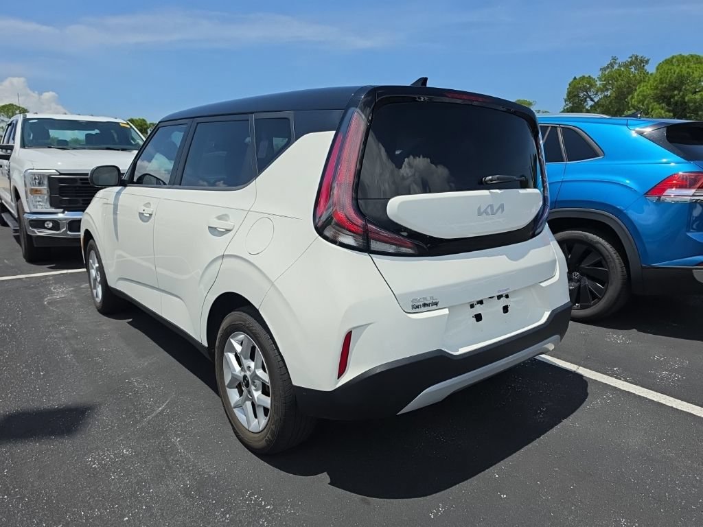 Certified 2024 Kia Soul S FWD image 13