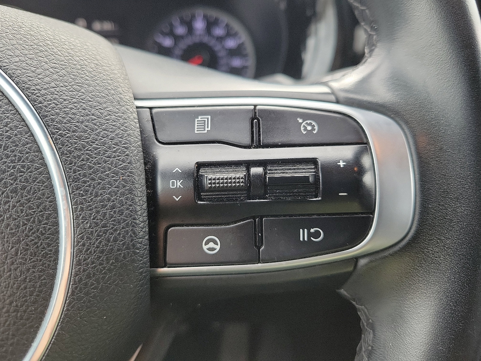 Used 2022 Kia K5 GT-Line FWD image 23