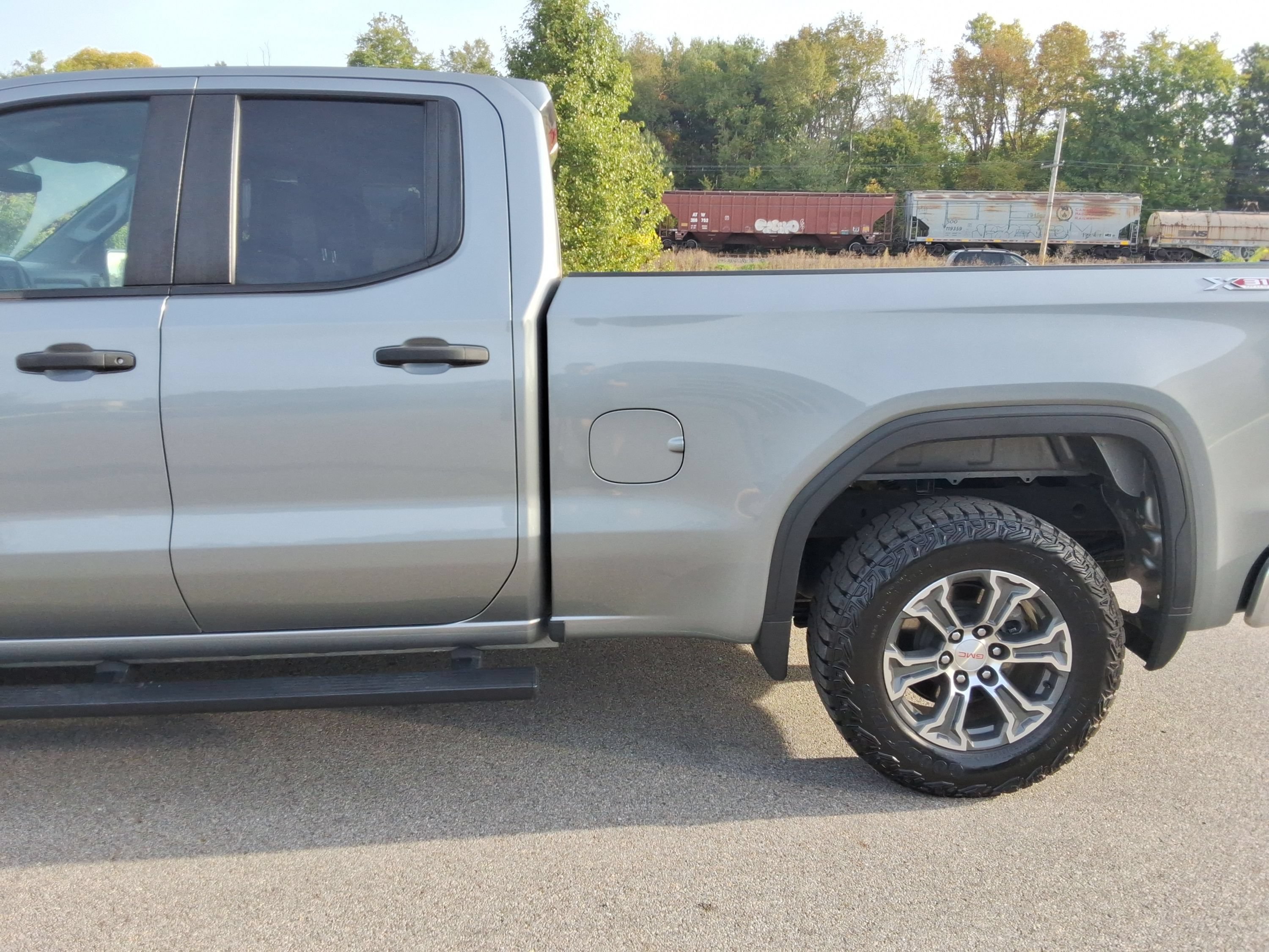 Used 2023 GMC Sierra 1500 Pro w/ Pro Value Package AWD/4WD image 10
