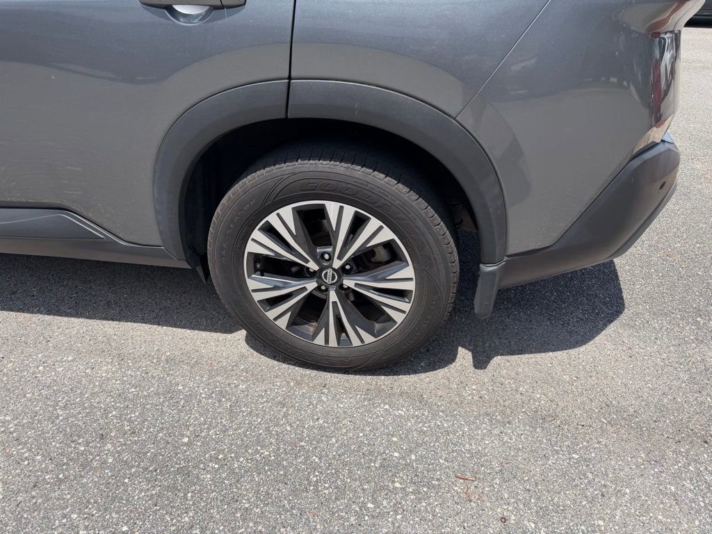 Used 2021 Nissan Rogue SV image 8