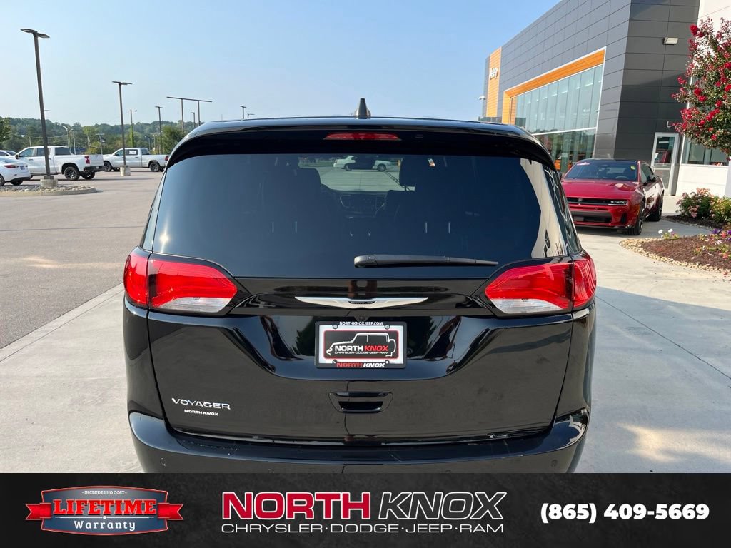 New 2026 Chrysler Voyager LX FWD image 19