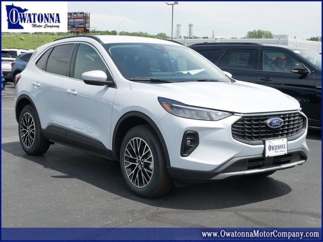 New 2026 Ford Escape SE