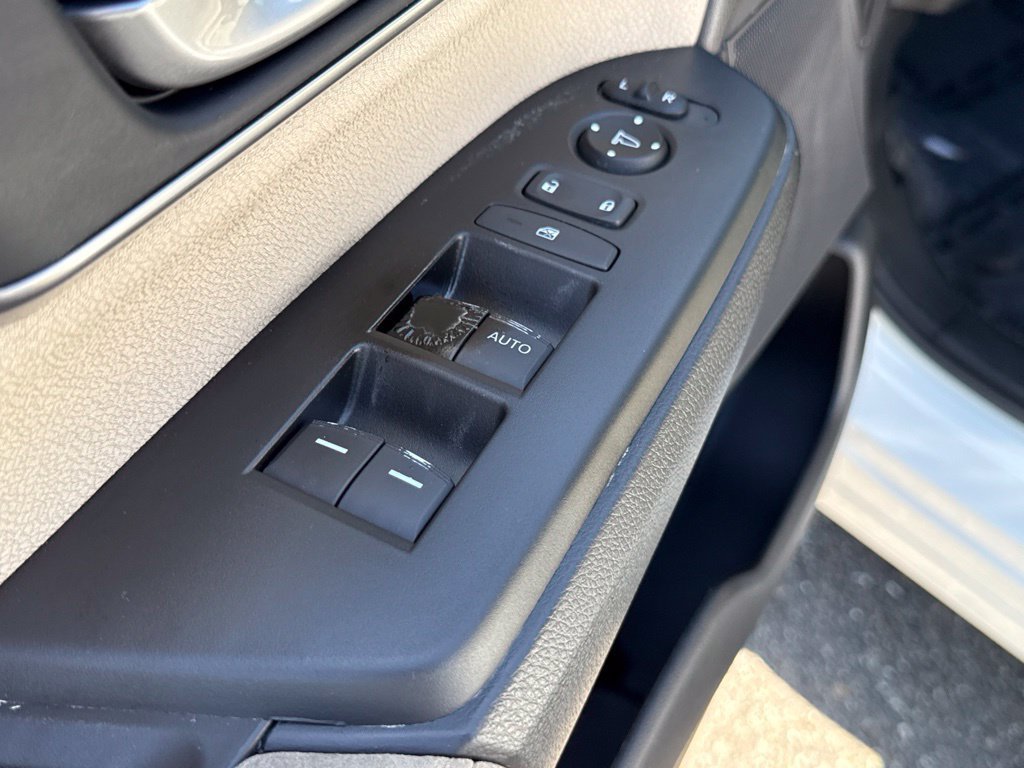 Used 2019 Honda CR-V EX image 18