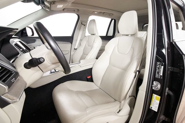 Certified 2023 Volvo XC90 B6 Core w/ Protection Package Premier AWD/4WD image 18