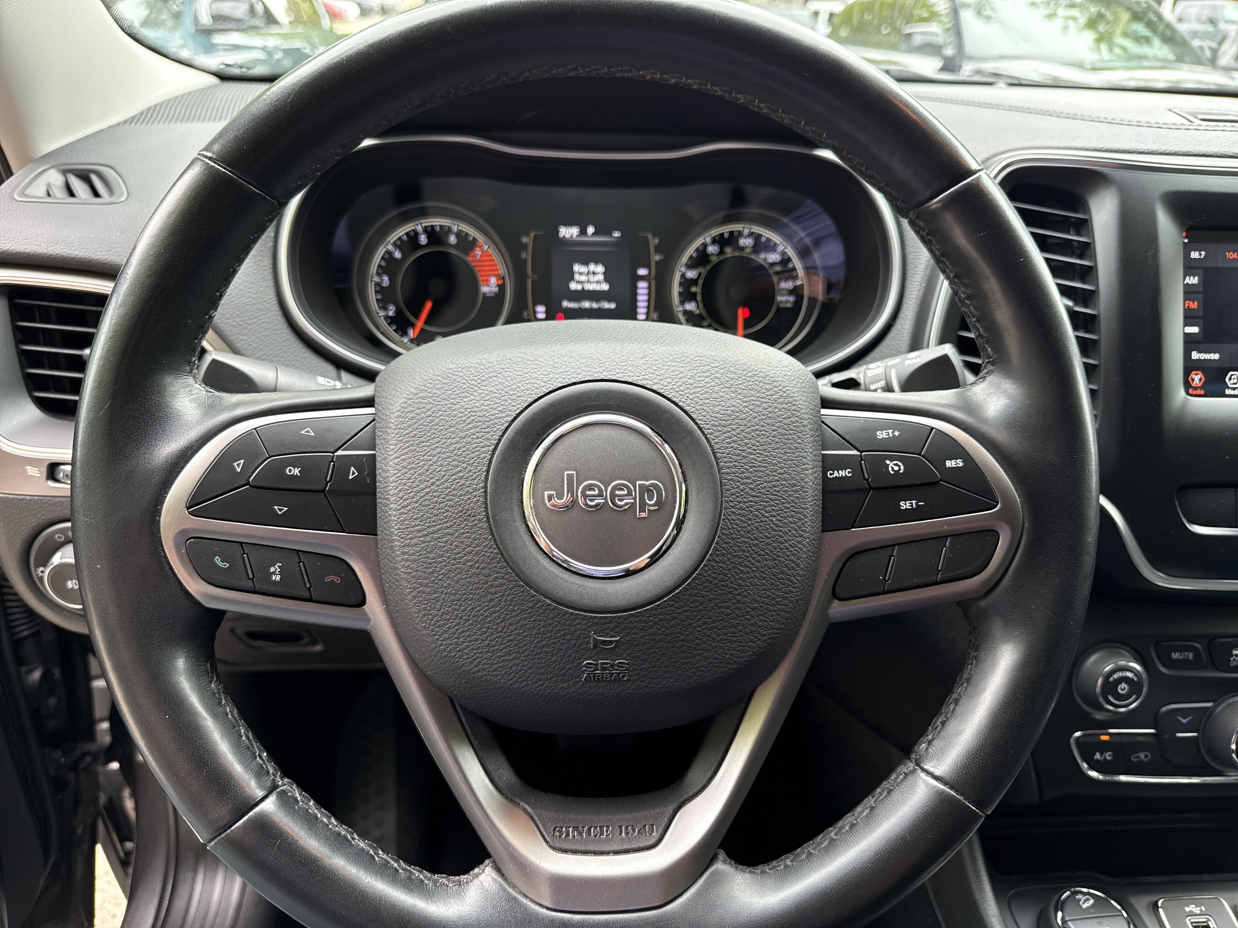 Used 2021 Jeep Cherokee Latitude Lux w/ Trailer Tow Group AWD/4WD image 23