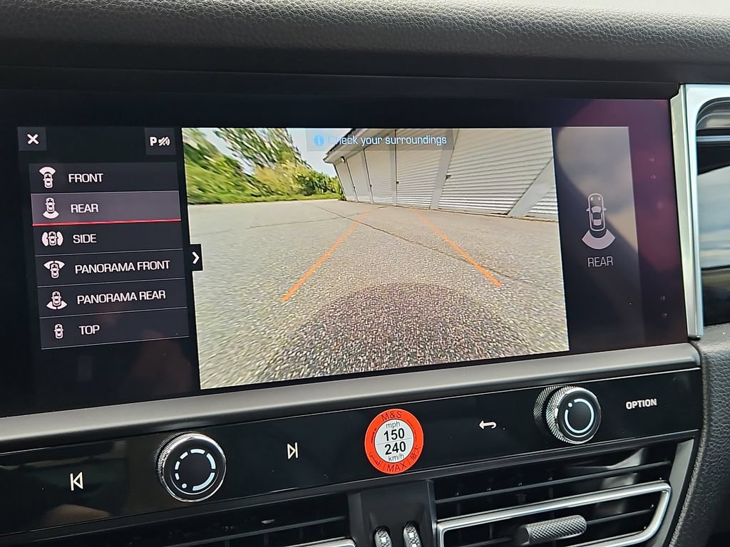 Certified 2026 Porsche Macan AWD/4WD image 16