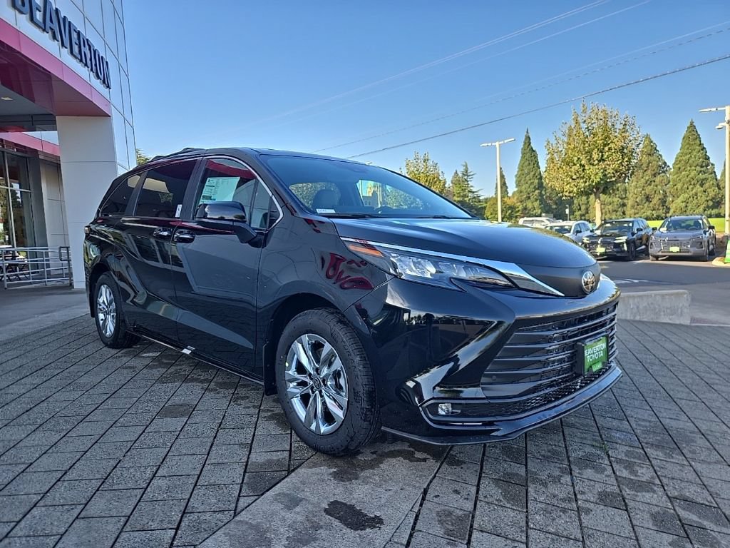 New 2026 Toyota Sienna XLE AWD/4WD image 7