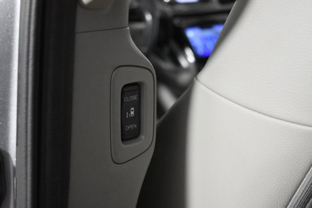 Used 2016 Honda Odyssey EX-L image 30