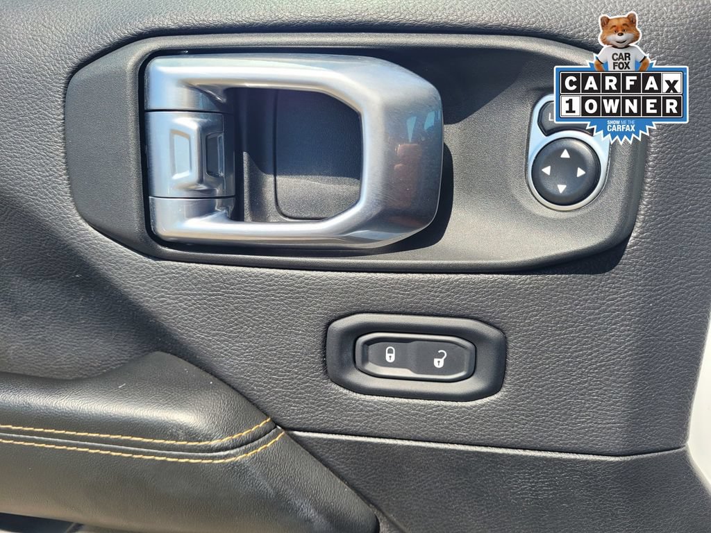 Used 2024 Jeep Wrangler Unlimited Sahara AWD/4WD image 18