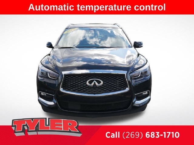 Used 2017 INFINITI QX60 Luxe AWD/4WD image 2