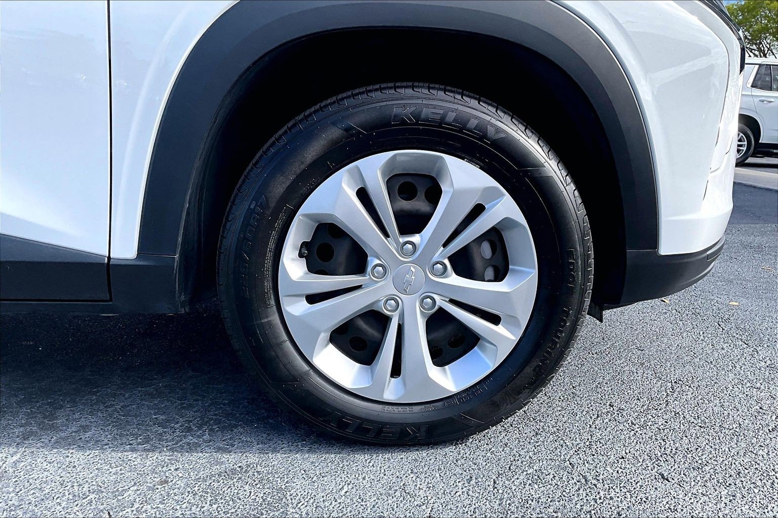 Certified 2024 Chevrolet Trax LS FWD image 8