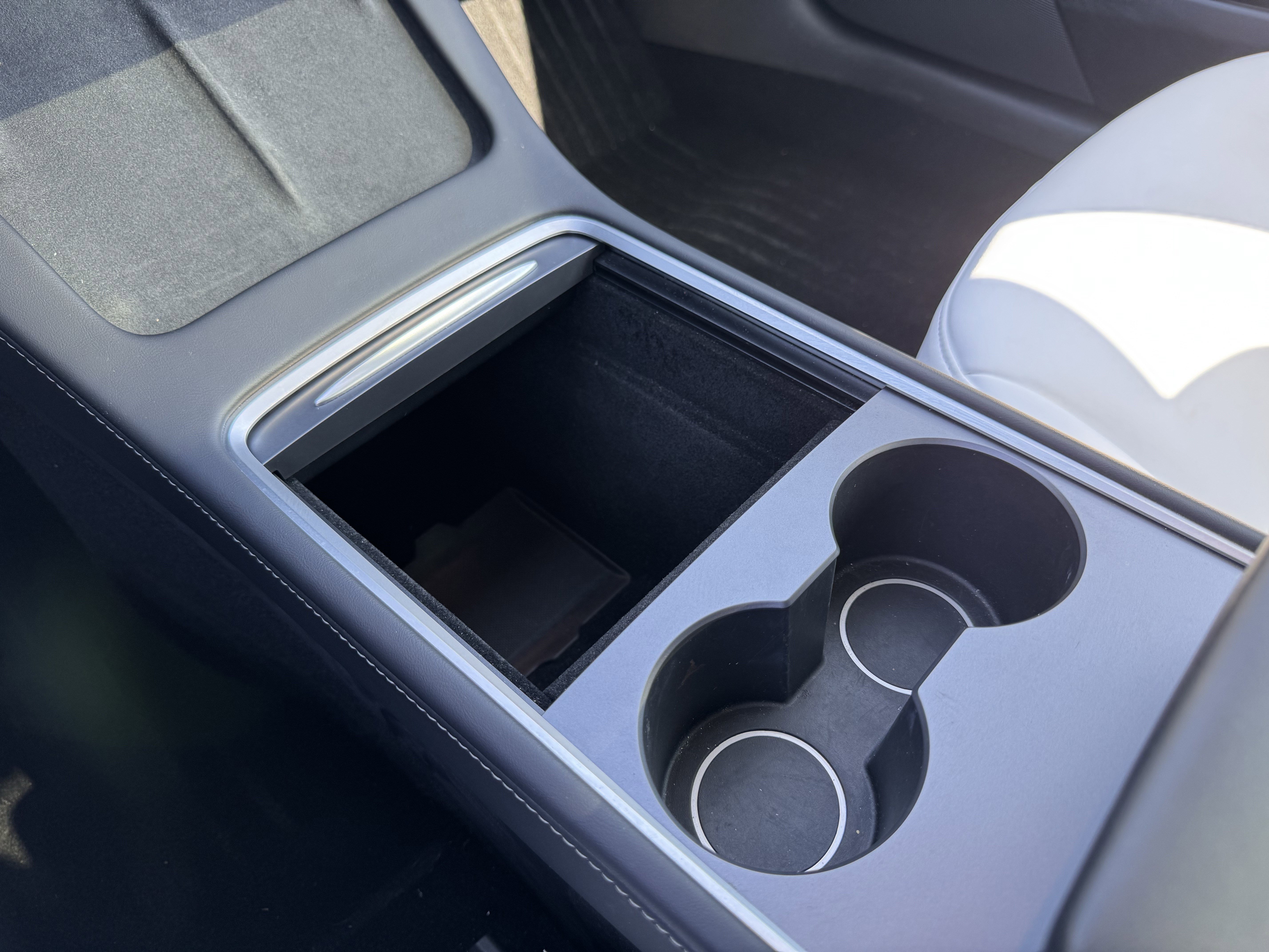 Used 2023 Tesla Model 3 Standard Range image 30