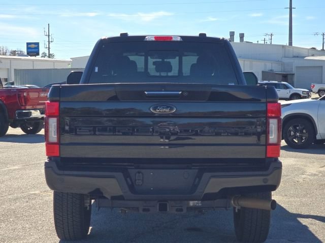 Used 2022 Ford F250 Lariat w/ Black Appearance Package image 4