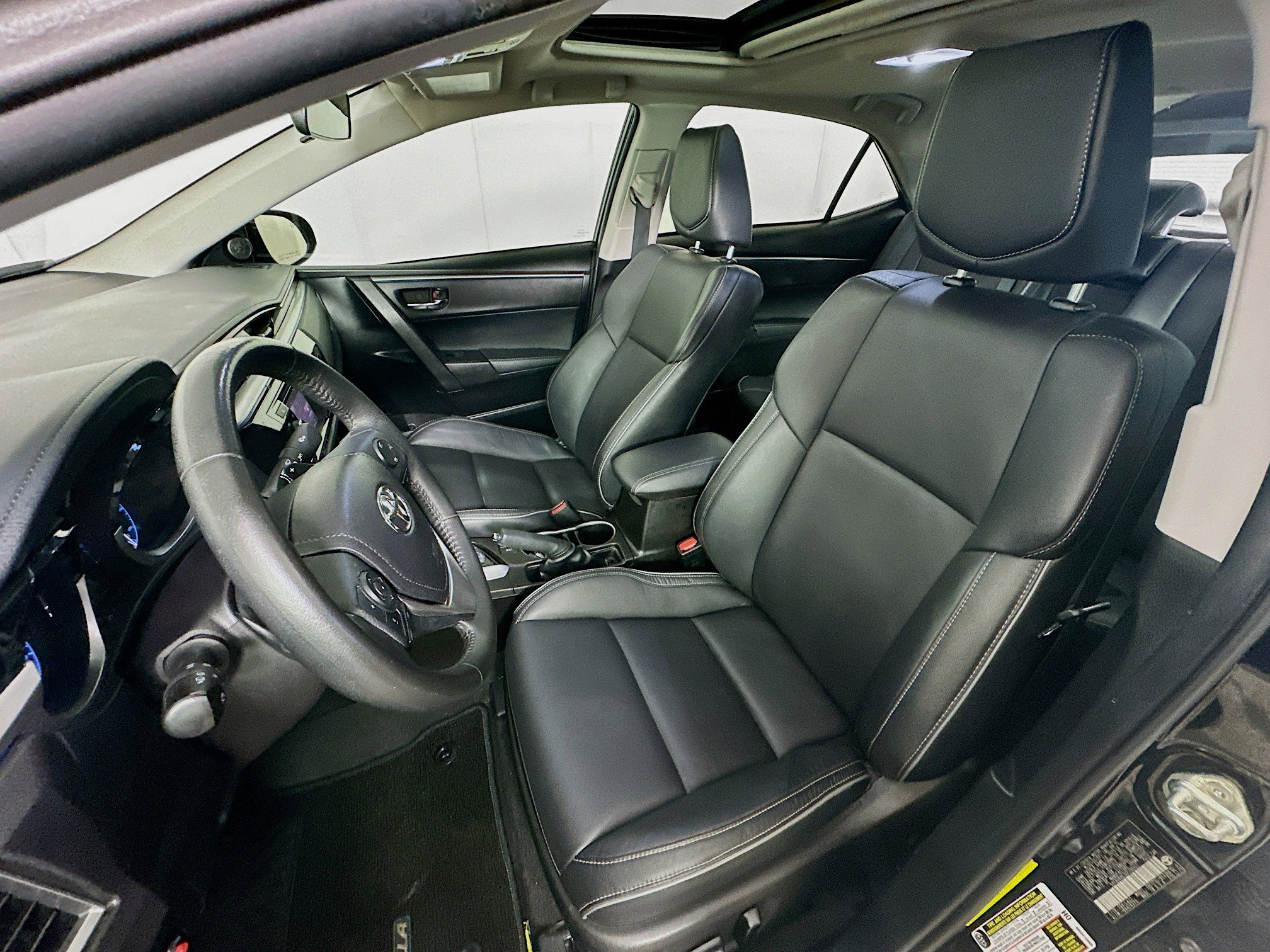 Used 2016 Toyota Corolla S Premium image 13