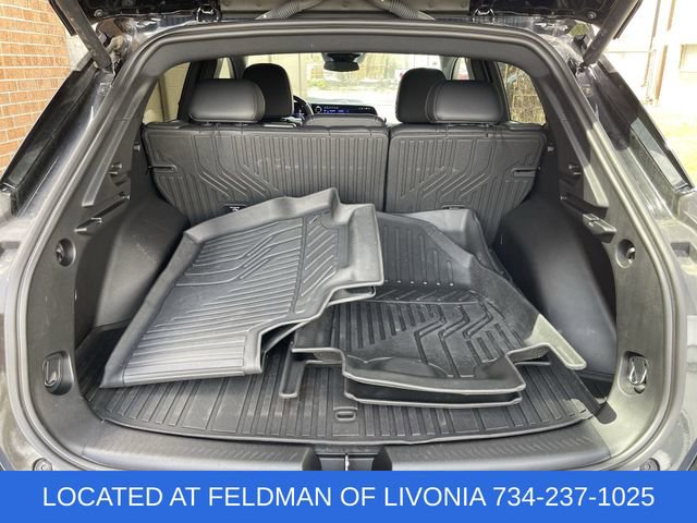 Used 2024 Chevrolet Equinox EV RS FWD image 23