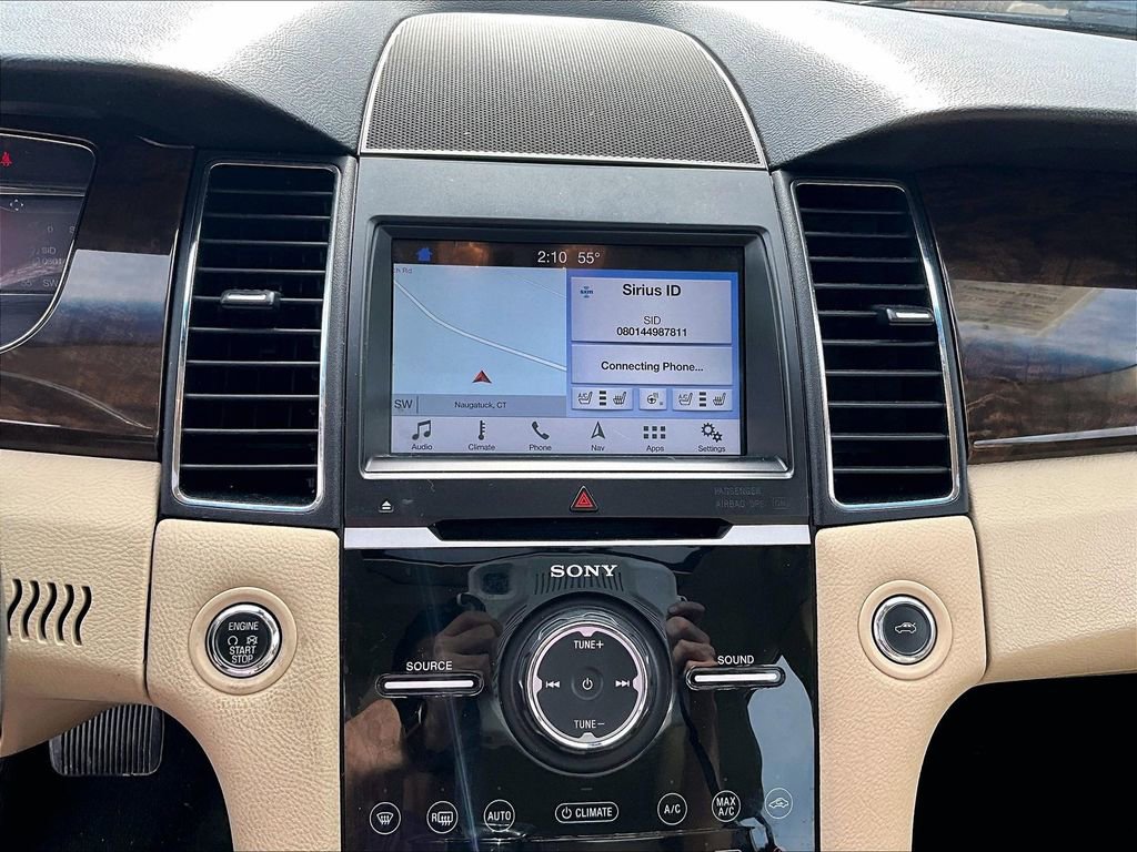 Used 2018 Ford Taurus Limited image 25