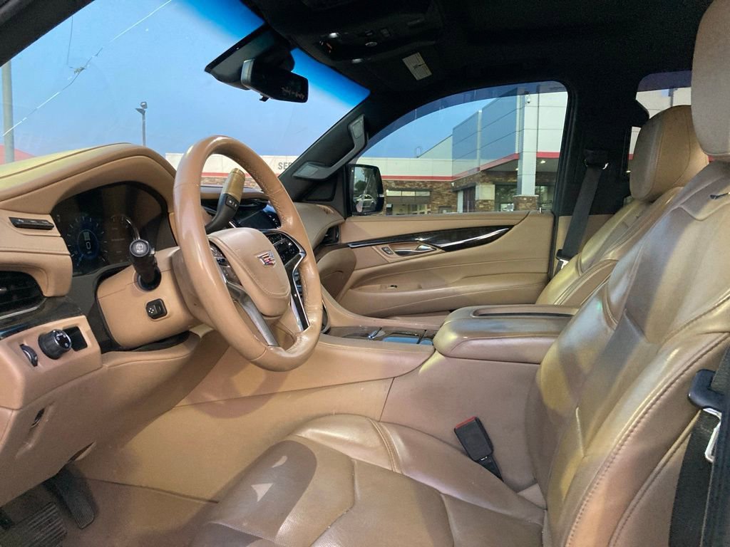 Used 2019 Cadillac Escalade Platinum image 9