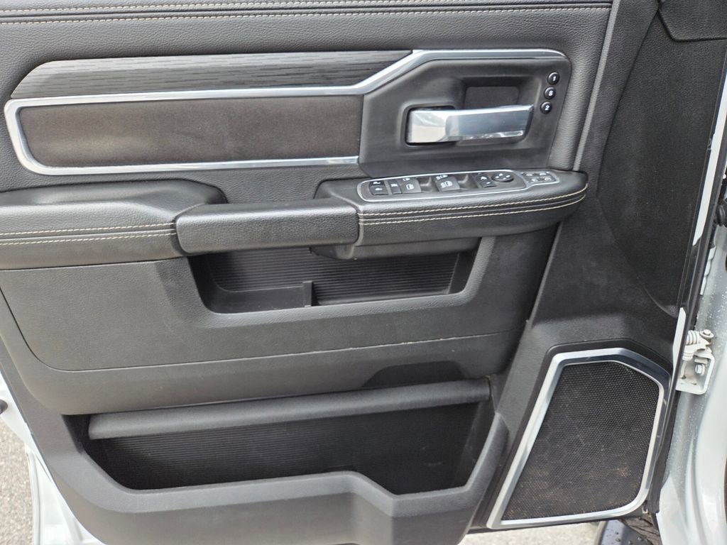 Used 2024 RAM 3500 Laramie w/ Night Edition image 23