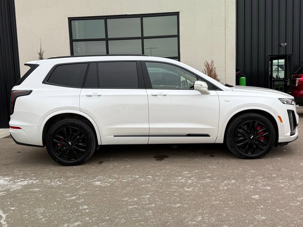 Used 2024 Cadillac XT6 Sport image 6